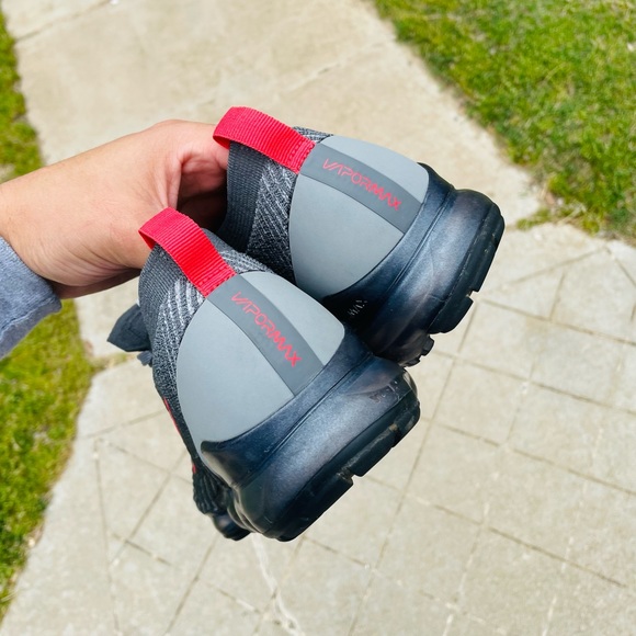 Nike Vapormax - Picture 6 of 8